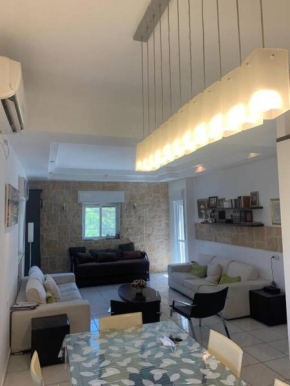 Beautiful apartment in Jerusalem talbya-rechavia